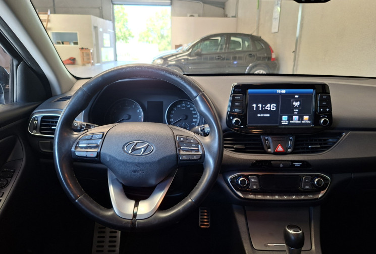 Hyundai i30 III FASTBACK SPORT 1.4 T-GDi  140 16V DCT7 S&S 14 Boîte auto / ENTRETIEN A JOUR