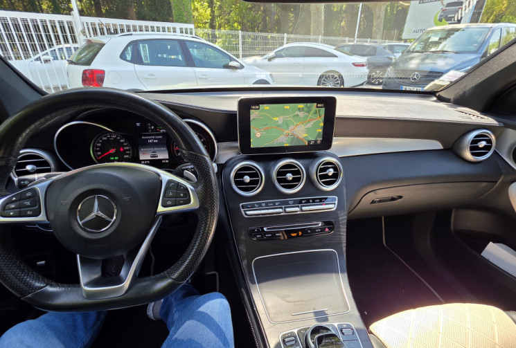 Mercedes GLC Coupé 350 e FASCINATION AMG DESIGNO 4 MATIC  / ENTRETIEN FULL MERCEDES