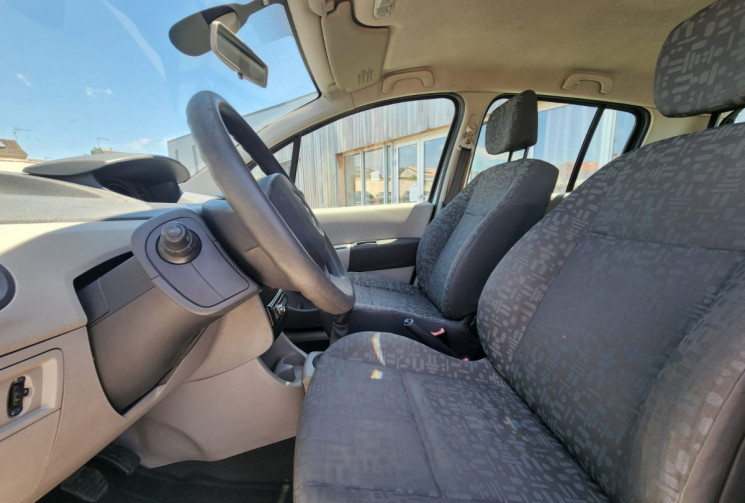 Renault MODUS 1.2 75 / IDEAL JEUNE CONDUCTEUR / DISTRIBUTION RECENTE 