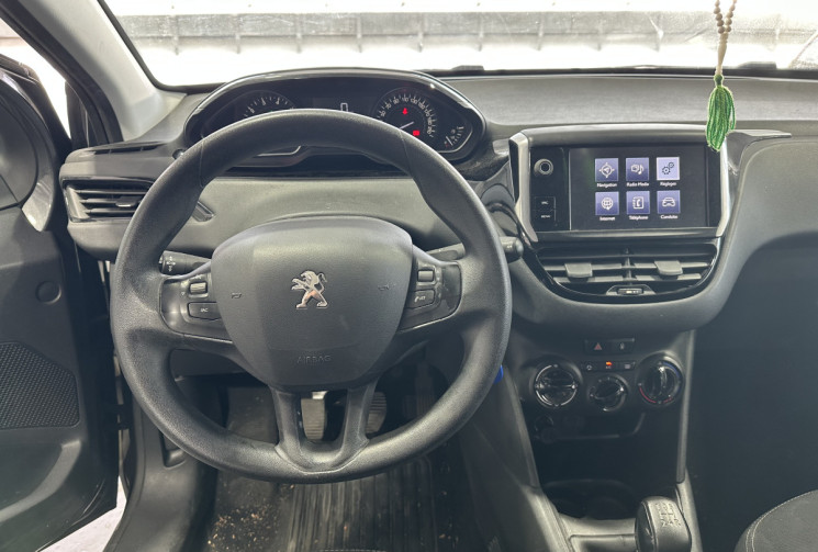 Peugeot 208 1.0 Puretech 68 / Courroie faite fin 2025 / Régulateur / Climatisation