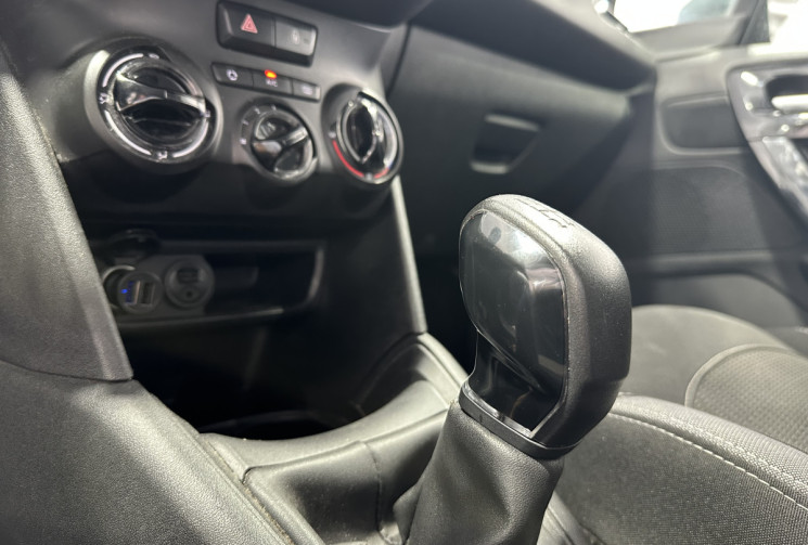 Peugeot 208 1.0 Puretech 68 / Courroie faite fin 2025 / Régulateur / Climatisation