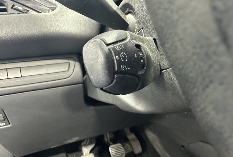 Peugeot 208 1.0 Puretech 68 / Courroie faite fin 2025 / Régulateur / Climatisation
