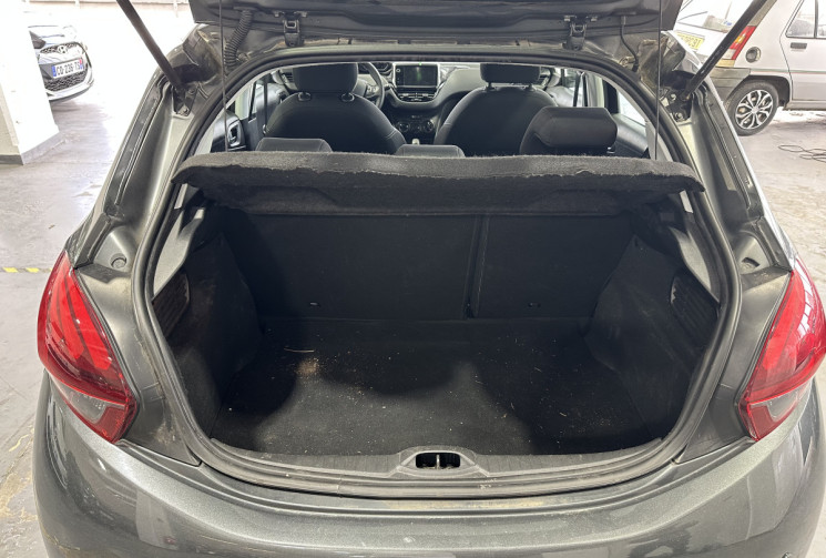 Peugeot 208 1.0 Puretech 68 / Courroie faite fin 2025 / Régulateur / Climatisation