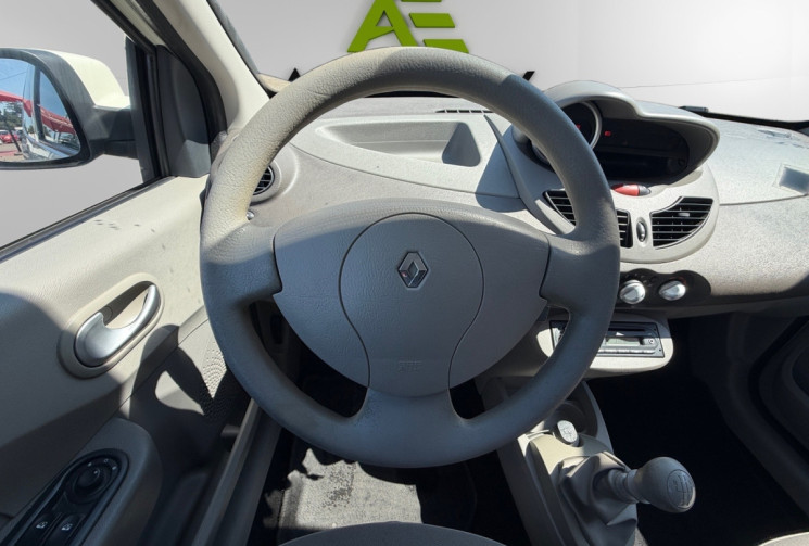 Renault Twingo 1.2 / 75 CH / EXPRESSION / CLIM 