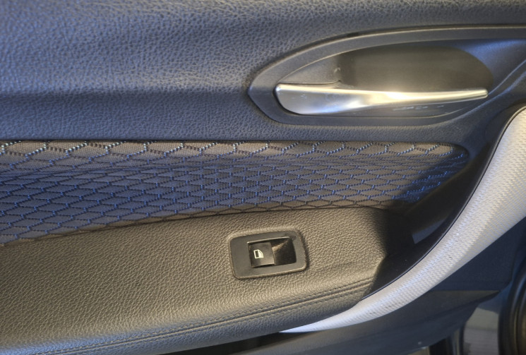 BMW Série 1 118 D 2.0 F 20 150 PACK M