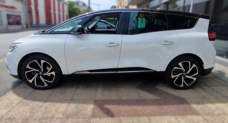 Renault GRAND SCENIC IV 1.7 dCi 120 cv / INTENS / SUIVI RENAULT