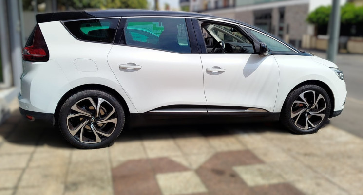 Renault GRAND SCENIC IV 1.7 dCi 120 cv / INTENS / SUIVI RENAULT