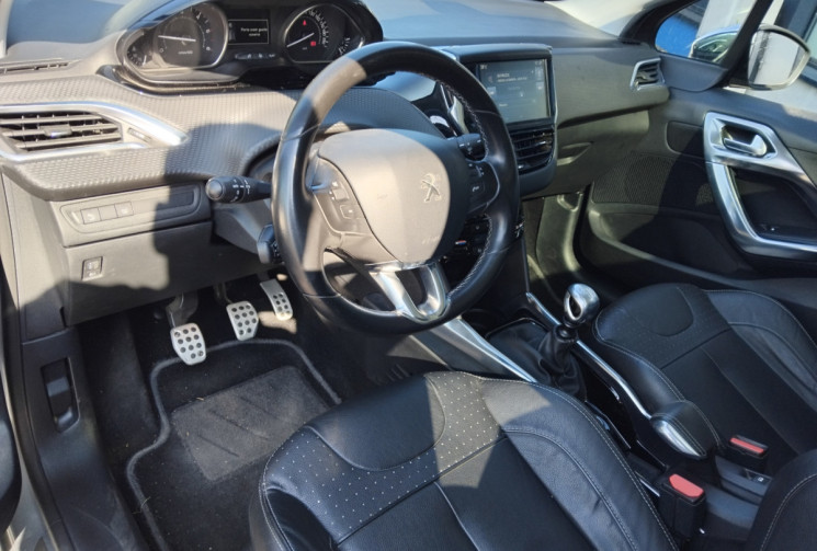 Peugeot 2008 1.6 BlueHDi 120ch Féline - 1°Main - Suivi Complet