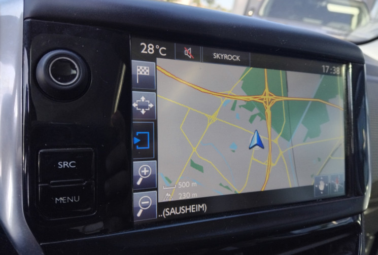 Peugeot 2008 1.6 BlueHDi 120ch Féline - 1°Main - Suivi Complet