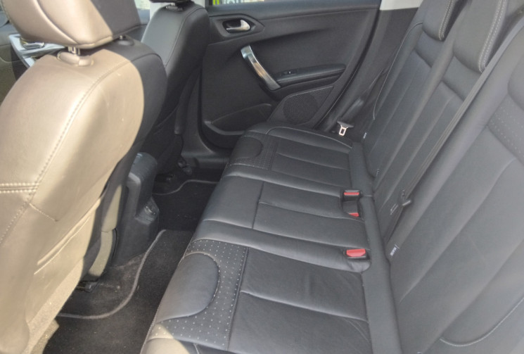 Peugeot 2008 1.6 BlueHDi 120ch Féline - 1°Main - Suivi Complet