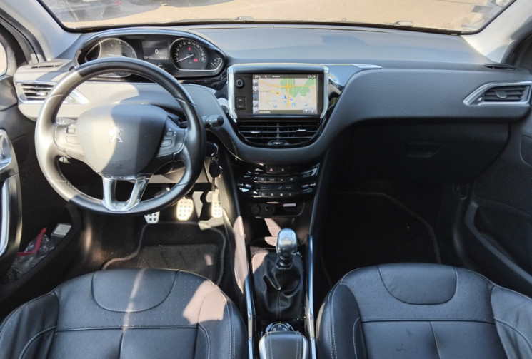 Peugeot 2008 1.6 BlueHDi 120ch Féline - 1°Main - Suivi Complet