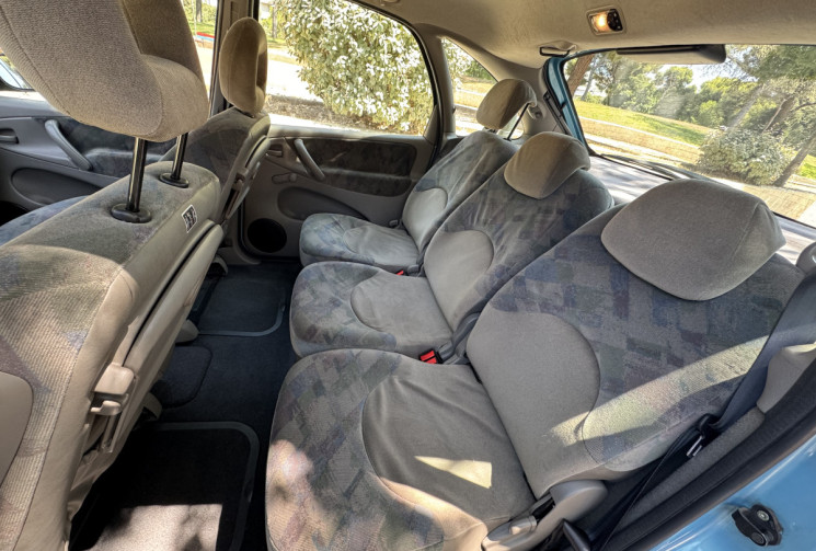 Citroën XSARA PICASSO 2.0 HDi 90CH DISTRIBUTION + EMBRAYAGE NEUF