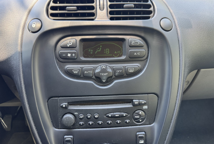 Citroën XSARA PICASSO 2.0 HDi 90CH DISTRIBUTION + EMBRAYAGE NEUF