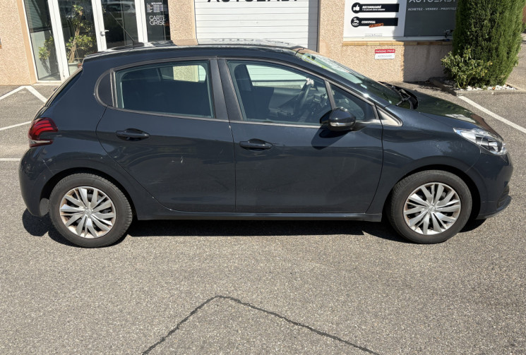 Peugeot 208  1.5 BlueHDi 100 ch Active