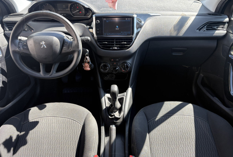 Peugeot 208  1.5 BlueHDi 100 ch Active
