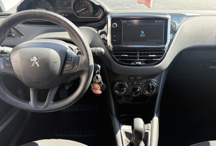 Peugeot 208  1.5 BlueHDi 100 ch Active