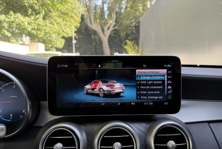 Mercedes Classe C Cabriolet 220 d 194 AMG Line 9G-Tronic / Multibeam / Burmester / Caméra 360