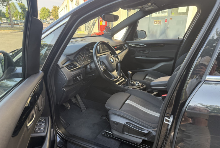 BMW SERIE 2 ACTIVETOURER 218D 150 SPORT / SUIVI BMW 