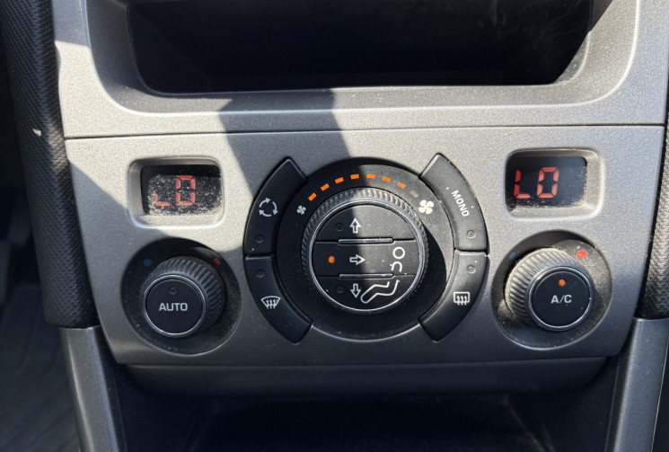 Peugeot 308 1.6 HDi 16V 90 cv PREMIUM PACK
