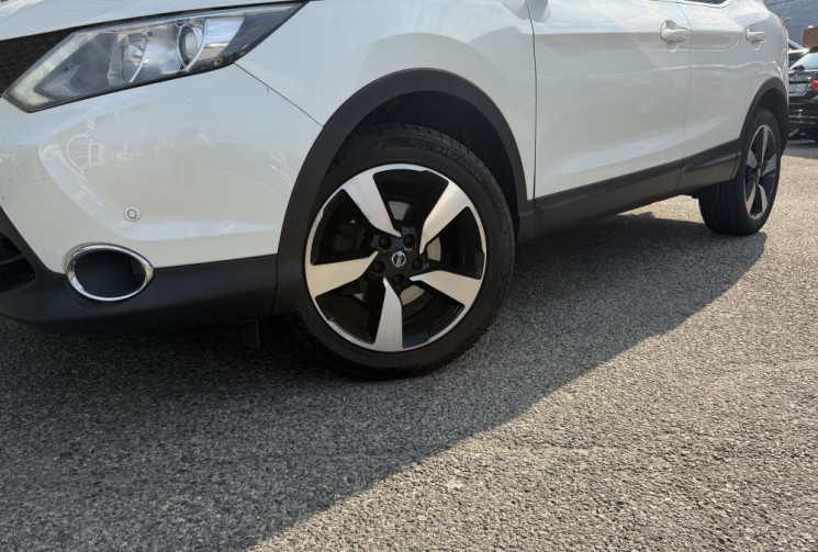 Nissan Qashqai II 1.6 dCi 130 Tekna / GPS / Camera 360