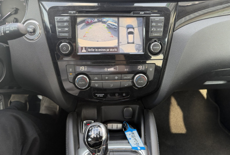 Nissan Qashqai II 1.6 dCi 130 Tekna / GPS / Camera 360