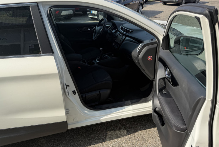 Nissan Qashqai II 1.6 dCi 130 Tekna / GPS / Camera 360