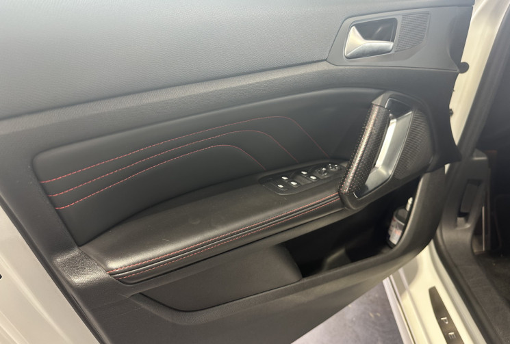 Peugeot 308 1.2 PURETECH 130 GT LINE / DISTRIBUTION OK