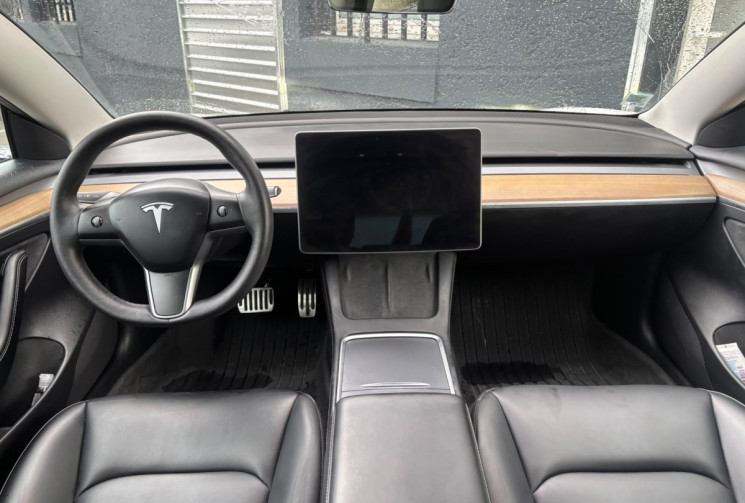 Tesla Model 3 Standard Propulsion