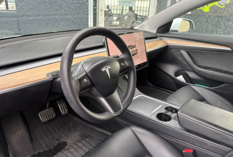 Tesla Model 3 Standard Propulsion
