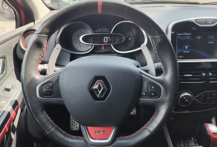Renault Clio IV RS 1.6 Turbo EDC6 200 cv
