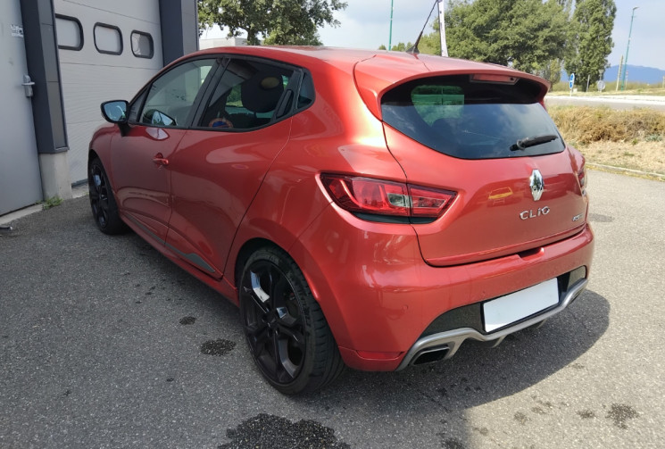 Renault Clio IV RS 1.6 Turbo EDC6 200 cv