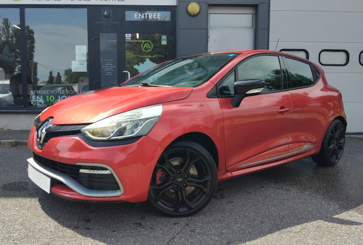Renault Clio IV RS 1.6 Turbo EDC6 200 cv