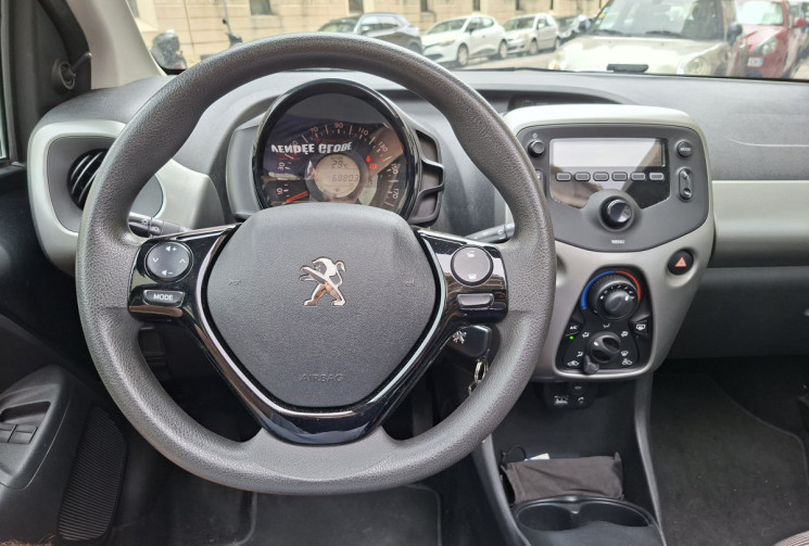 Peugeot 108 5 PORTES TOP 1.0 VTi  69 CH  Active DISTRIBUTION A CHAINE