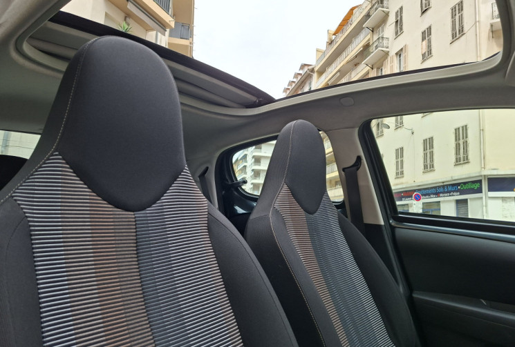 Peugeot 108 5 PORTES TOP 1.0 VTi  69 CH  Active DISTRIBUTION A CHAINE