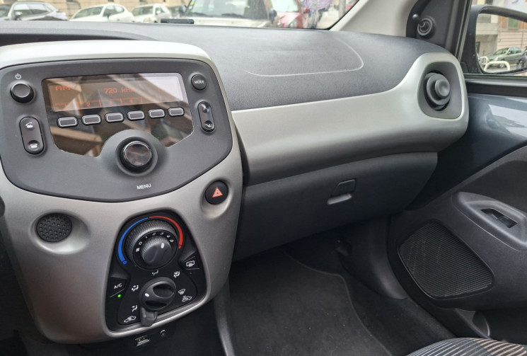 Peugeot 108 5 PORTES TOP 1.0 VTi  69 CH  Active DISTRIBUTION A CHAINE