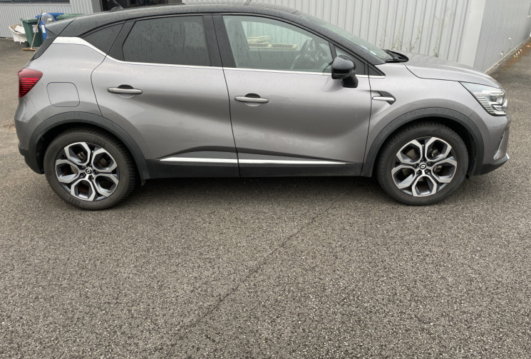 Renault Captur II E-TEC  1.6 i 145CV HYBRID BVA INTENS