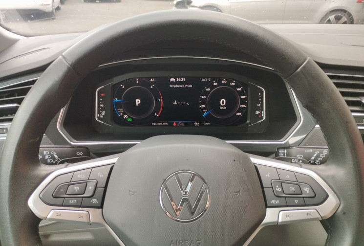Volkswagen Tiguan (2) 2.0 TDi 150 BlueMotion Technology Elegance S&S DSG7 / Toit ouvrant + Attelage