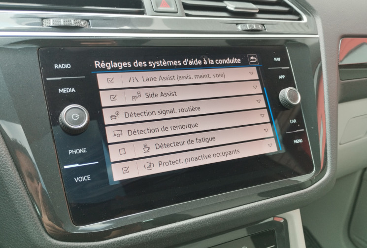 Volkswagen Tiguan (2) 2.0 TDi 150 BlueMotion Technology Elegance S&S DSG7 / Toit ouvrant + Attelage