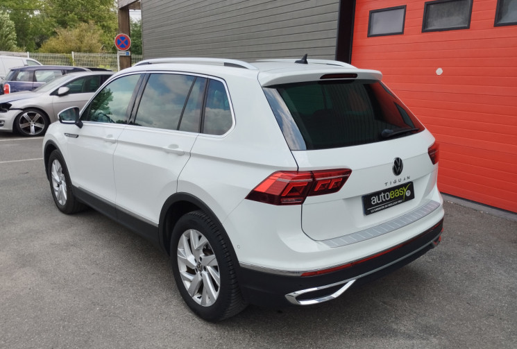 Volkswagen Tiguan (2) 2.0 TDi 150 BlueMotion Technology Elegance S&S DSG7 / Toit ouvrant + Attelage