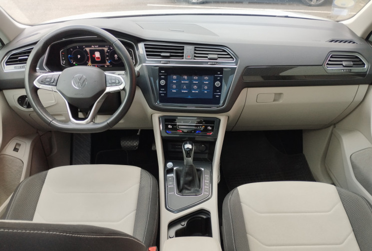 Volkswagen Tiguan (2) 2.0 TDi 150 BlueMotion Technology Elegance S&S DSG7 / Toit ouvrant + Attelage