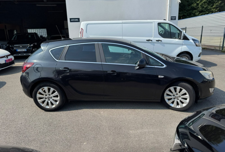 Opel Astra Hatchback 1.7 CDTI FAP 125 cv COSMO