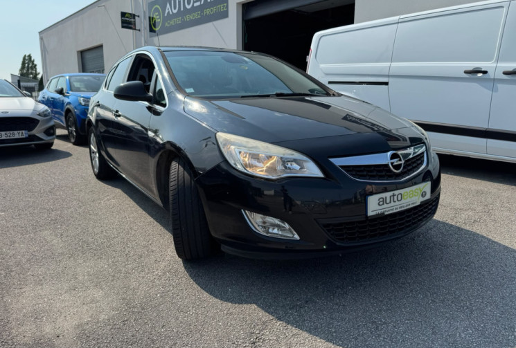 Opel Astra Hatchback 1.7 CDTI FAP 125 cv COSMO
