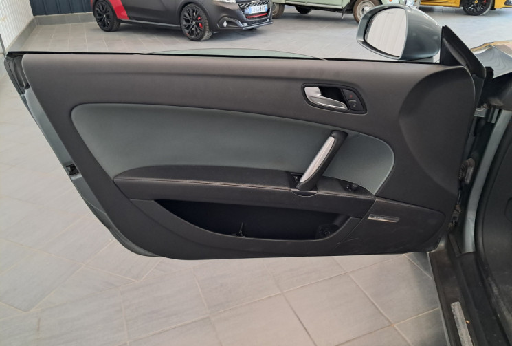 Audi TT  3.2 V6 250 QUATTRO S-TRONIC - SELLERIE CUIR CHAUFFANT - PACK BOSE