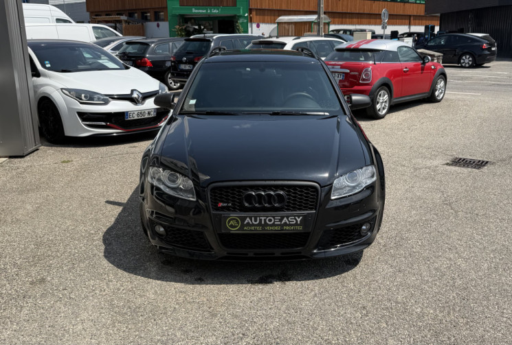Audi RS4 4.2 FSI V8 QUATTRO 420
