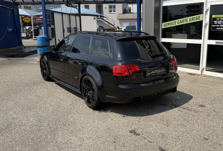 Audi RS4 4.2 FSI V8 QUATTRO 420