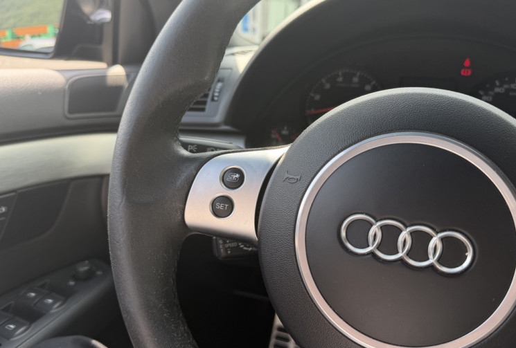 Audi RS4 4.2 FSI V8 QUATTRO 420