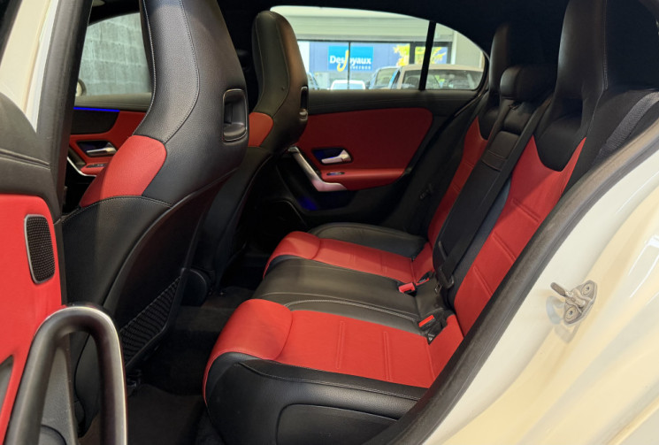 Mercedes Classe A A200 163ch AMG Line 7G-DCT - Toit ouvrant - son Burmester - cuir rouge