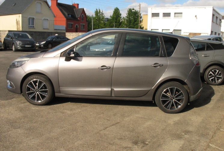 Renault Scénic III 1.5 dCi 110 BOSE EDC