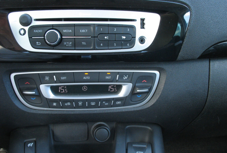 Renault Scénic III 1.5 dCi 110 BOSE EDC