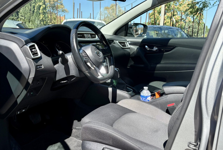 Nissan Qashqai 1.5 DCI N-Connecta 115 DCT / Suivi Nissan / Caméra 360 / Toit Pano / CarPlay 